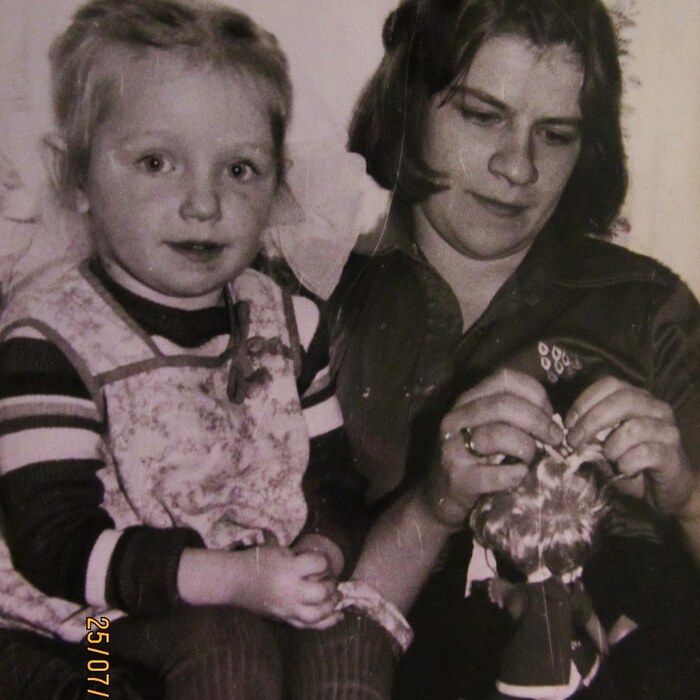    (1986)   , ,  