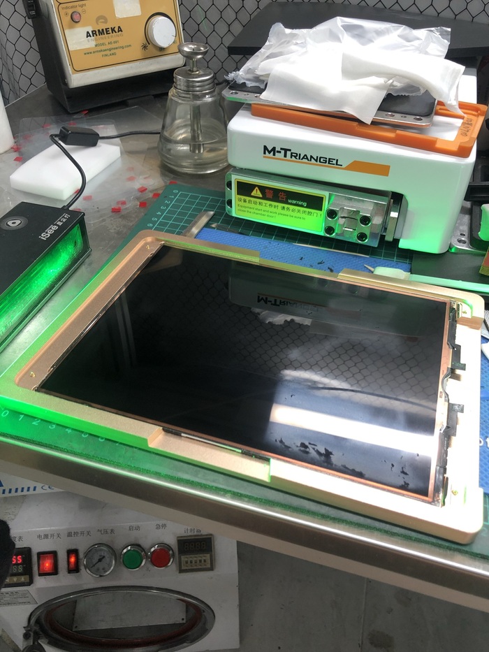 Замена стекла на ipad pro 10.5. Первый пошёл) Планшет, iPad, Ipad PRO, Замена стекла, Переклейка, Apple, Гифка, Длиннопост