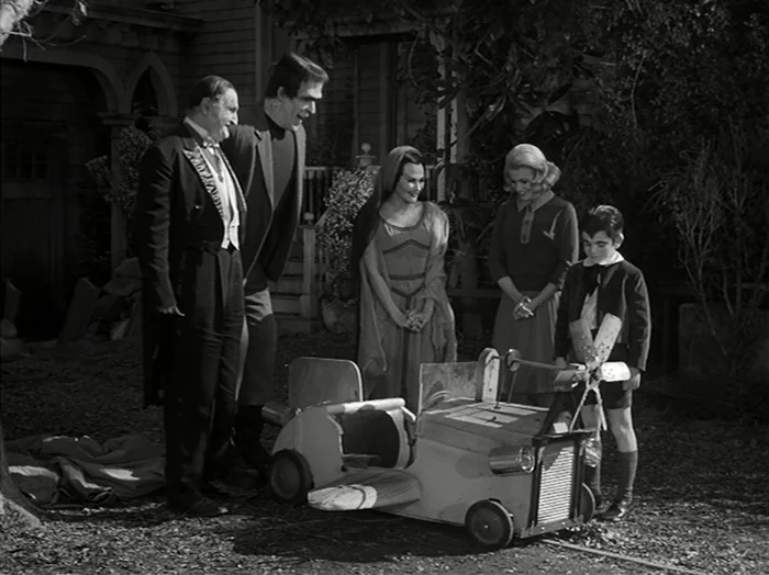 Ten Things You Didn't Know About the 1960s The Munsters - My, Classic, The culture, Horror, Story, Black comedy, I advise you to look, The Addams Family, The Monster Family, Video, Youtube, Longpost
