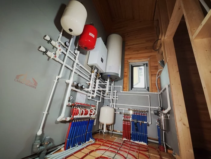 October 06, 2022. PRIVALOVO, part 2 - My, Heating, Building, Boiler room, Private house, Cottage, Engineering plumbing, Design, Video, Vertical video, Longpost