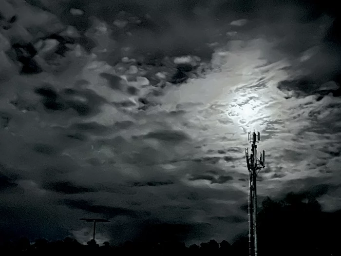 Moon 5G - My, Cell tower, 5g, Noir, moon