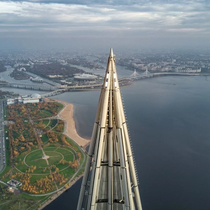 Spire of the Lakhta Center Tower - Saint Petersburg, The photo, Skyscraper, Beautiful view