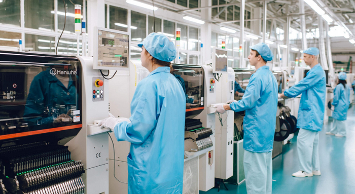 В Твери &laquo;Аквариус&raquo; запустил в тестовом режиме второй завод по сборке компьютерного оборудования ( 1-й ноутбук-трансформер) Новости, Россия, Производство, Сборка, Тверь, Ноутбук, Компьютер, Политика, Санкции, Длиннопост