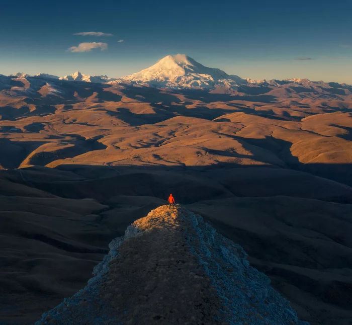 Sunrise on the Kanzhol plateau - My, Elbrus, Caucasus, The mountains, Nature, Sunrises and sunsets, The rocks