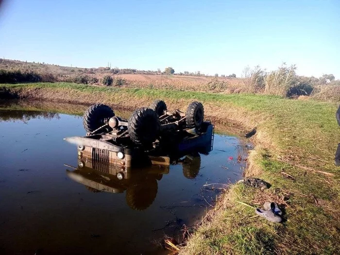 Today in the village of Bolshaya Berezyanka a truck drove into a pond - My, Incident, Violation of traffic rules, Alcohol, Negative