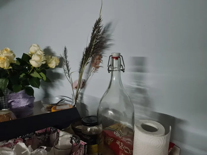 Do you want to talk about our reflection? - My, Reflection, Still life, Mobile photography, Kitchen, Flowers, Bottle, Meeting