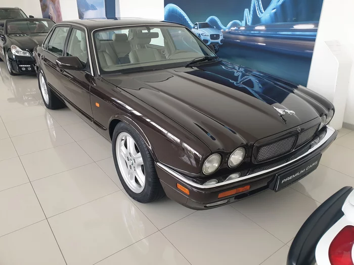 Would you buy such a Jaguar XJ? - My, Car, Motorists, Autoselection, Jaguar, Video