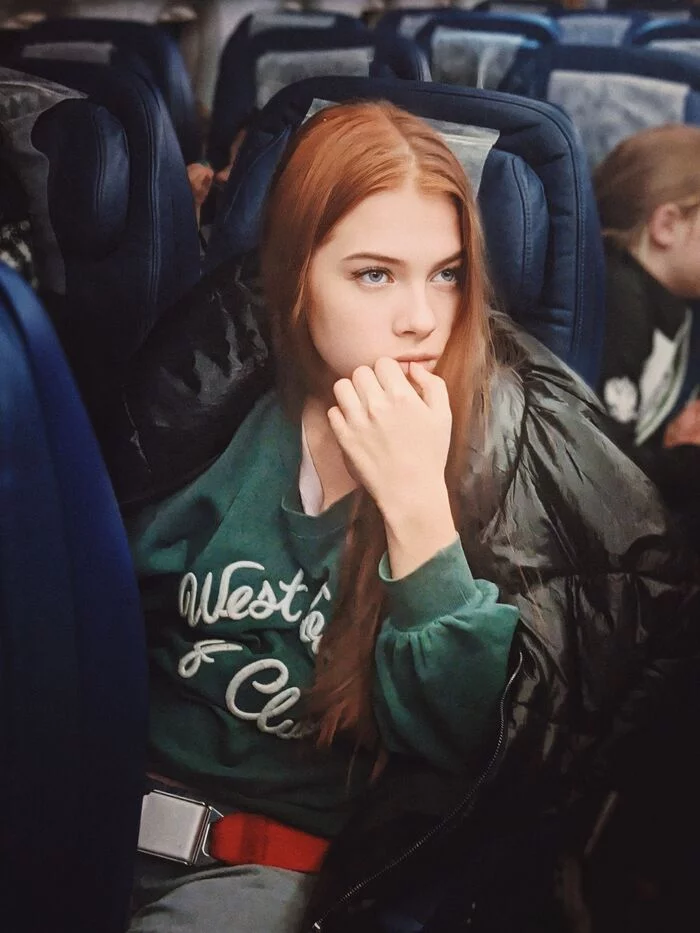 stranger on the plane - My, The photo, Portrait, Transport, Airplane, Mobile photography, Girls