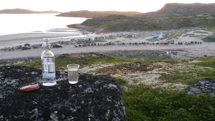 Полный стакан водки