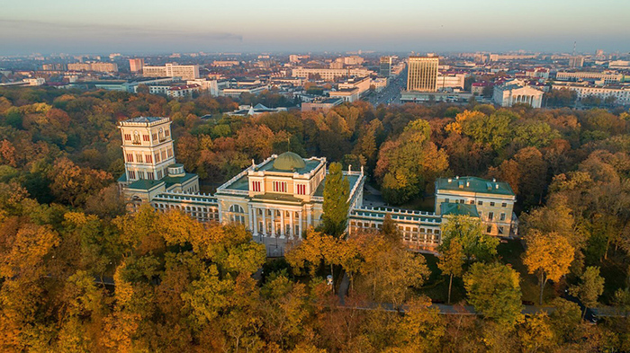 Осенние маршруты Беларуси Интересное, Красивое, Автомобилисты, Машина, Полезное, Познавательно, Авто, Путешествия, Осень, Путешественники, Транспорт, Маршрут, Республика Беларусь, Парк, Ивье, Необычное, Достопримечательности, Заповедники и заказники, Туризм, Дворец, Длиннопост