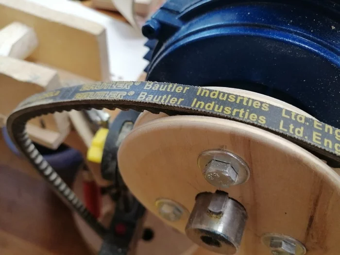 Dementia, courage and band saw - My, Band saw, Turning machine, Life hack, Pulley, Video, Youtube