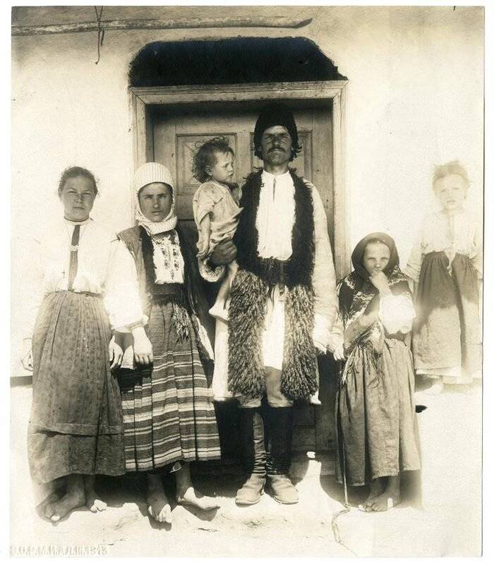 Крестьянская семья, 1906