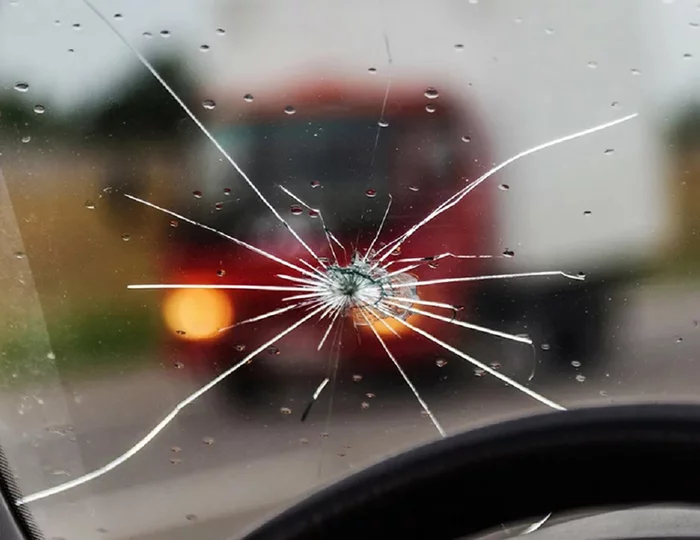 A stone from the road shattered the windshield... How to compensate for the damage? - My, Motorists, Car, Auto, Useful, Transport, Driver, A rock, Windshield, Damage, Auto repair, Damage, Compensation for damage, Recommendations, Advice, Spare parts, Road, Republic of Belarus, Road accident, Traffic rules, Longpost