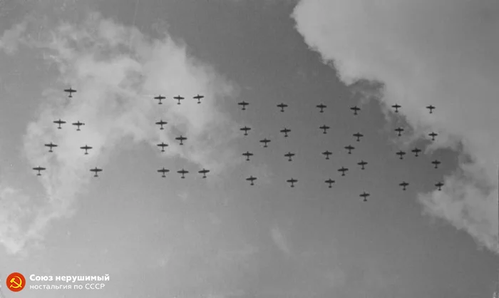 Planes write in the sky: Lenin - the USSR, History of the USSR, Made in USSR, Story, Past, The photo, Old photo, Airplane, Lenin, Back to USSR, Aviation