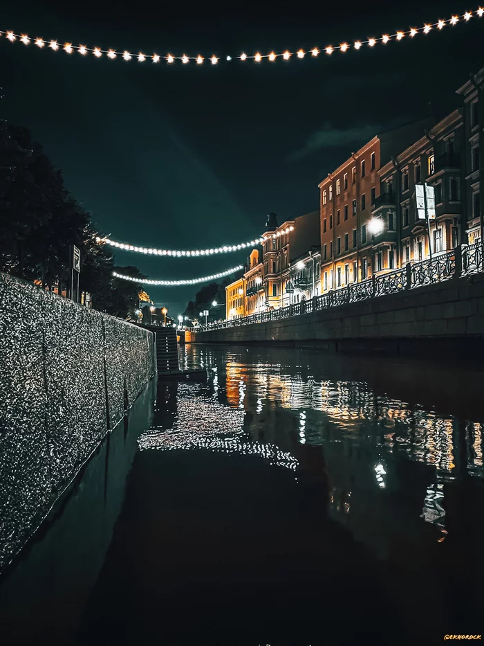 New Holland, Admiralty Canal - My, Channel, Water, Garland, Backlight, Night, Town, The photo, Mobile photography