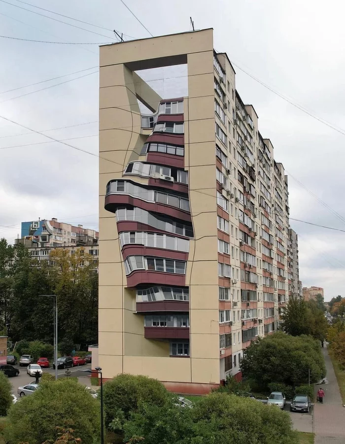 When I picked the wrong mushrooms... - Mushrooms, House, Street art, Mural, Illusion, Zheleznodorozhny city