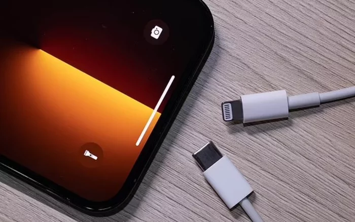 All for the sake of the environment. Apple is ditching the Lightning port in favor of USB-C - Smartphone, Charger, Apple, Mobile phones, Ecology