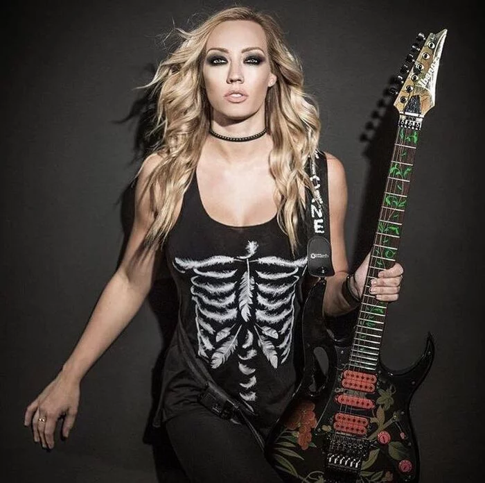 NITA STRAUSS, talented PROGRESSIVE METAL/SHRED guitarist, ex-ALICE COOPER and ex-FEMME FATALE girl! - Metal, Good music, Shred, Video, Youtube, Longpost