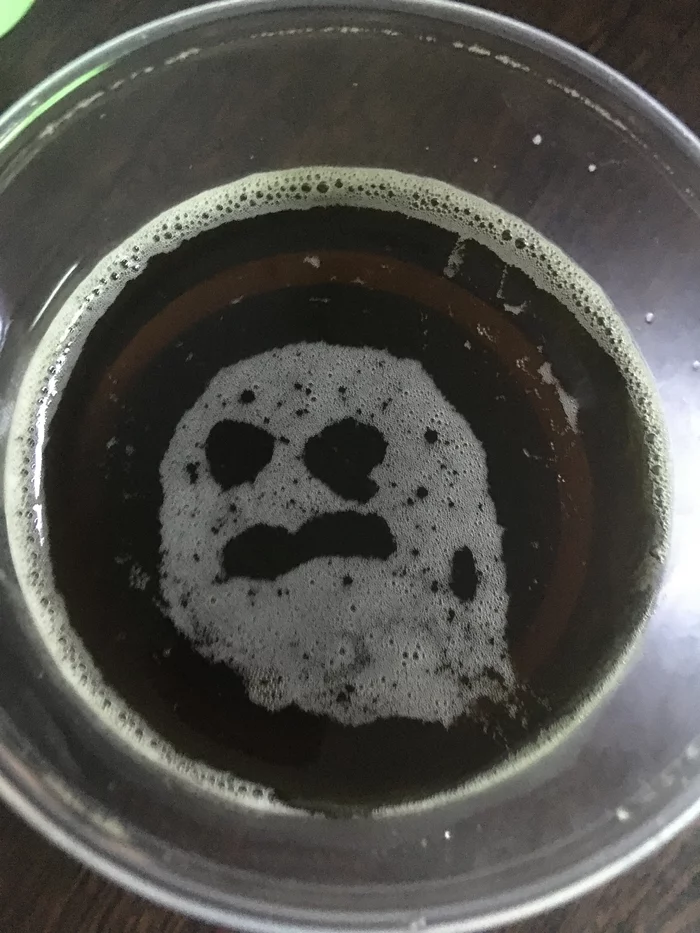 It's Friday! - My, Beer, Ghost, Humor, Strange humor, Pareidolia