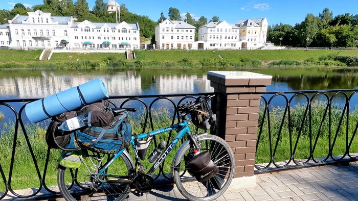 Cycling St. Petersburg-Crimea. Day 7. Torzhok, Volga - My, Travels, Travel across Russia, Cyclist, Camping, Bike ride, Hike, Drive, Torzhok, Tver, Volga river, Cow, Track, Sunset, Happiness, Nature, Video, Longpost