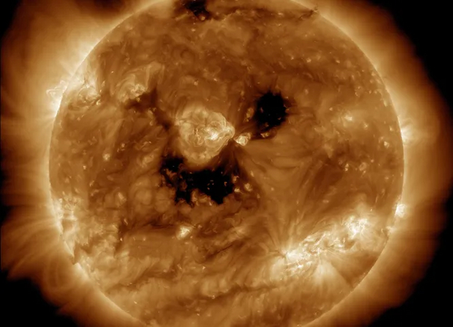 NASA has published a picture of the smiling Sun - Universe, Galaxy, Planet, Astronomy, Astrophysics, Space, The science, Land, Astrophoto, The sun