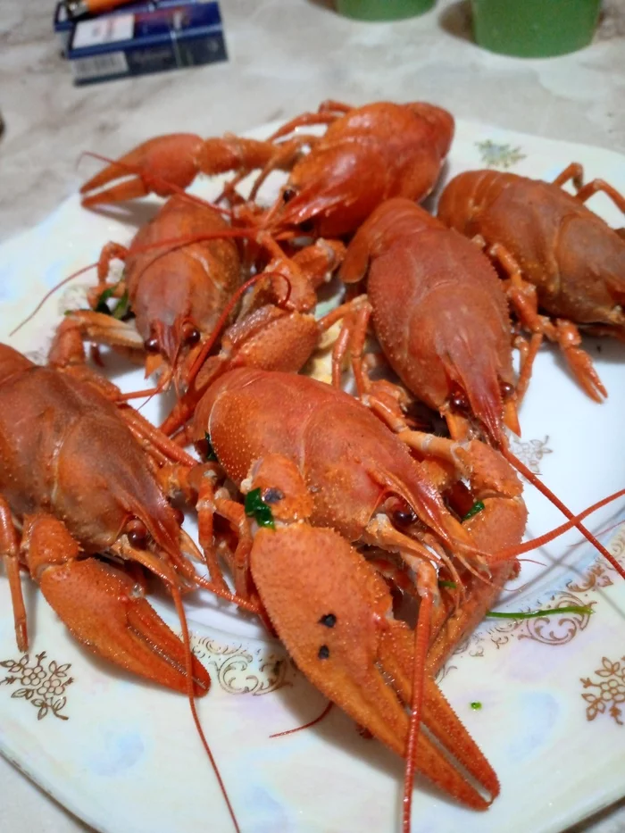 A little ... - Crayfish, Few