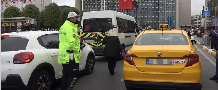 Российский турист потерял в турецком такси 339 000 рублей и был удивлен