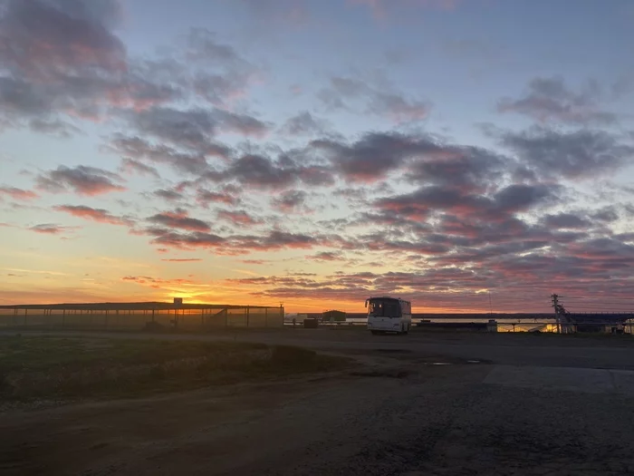 Costs. sad - My, Sunset, Bus, beauty, Yaroslavl, Sky, Clouds