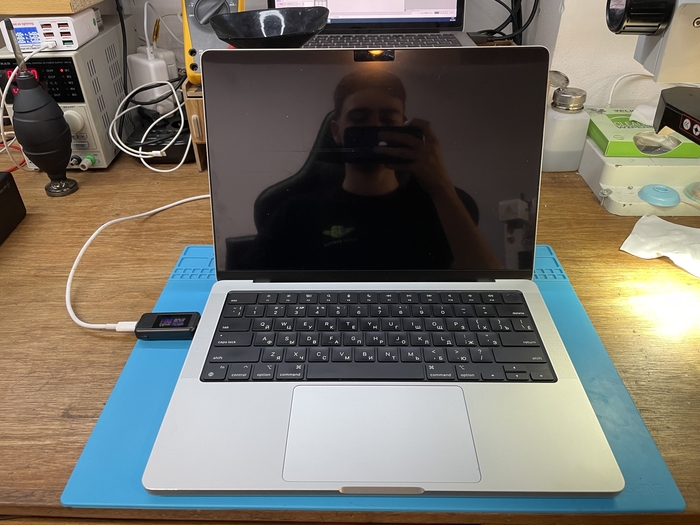     M1 Pro A2442 Macbook,  ,  , Apple, 
