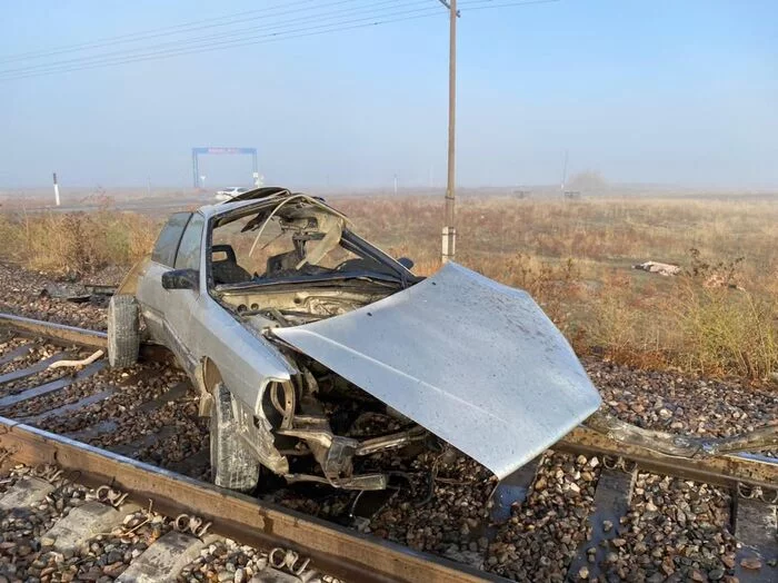 The consequences of an accident at the crossing - 6 corpses - Railway, Kazakhstan, Road accident, Railroad crossing, Longpost