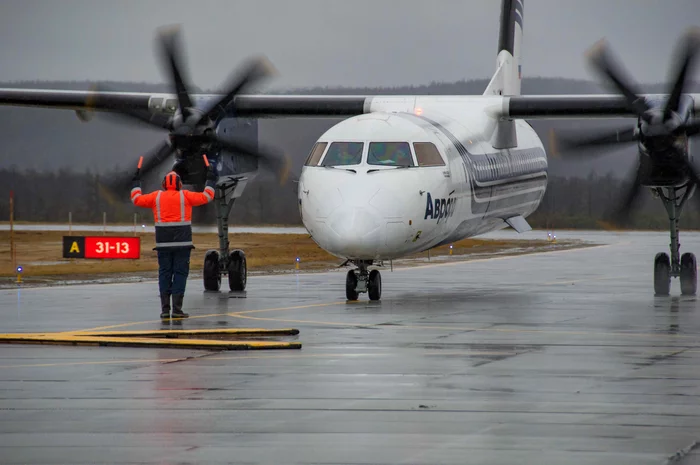 A new runway was built on Sakhalin. The old one was from 1975 and on it 70-seat aircraft could take on board max. 50 people - news, Russia, Sakhalin, The airport, Longpost, Oja