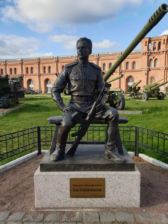 Monument to the greatest gunsmith in St. Petersburg - Monument, Saint Petersburg, Mikhail Kalashnikov