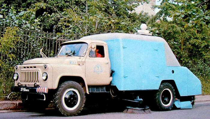 Street cleaning - The photo, Auto, Street cleaning, Gaz-53, the USSR