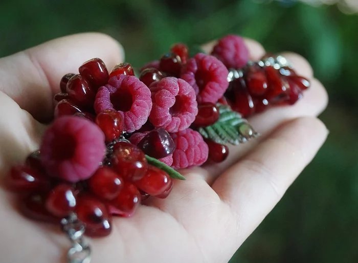 Velvet raspberry with pomegranate. Bracelet, completely handmade - My, Лепка, Polymer clay, Needlework without process, Raspberries, Garnet, With your own hands, Decoration, A bracelet, Creation, beauty, Longpost