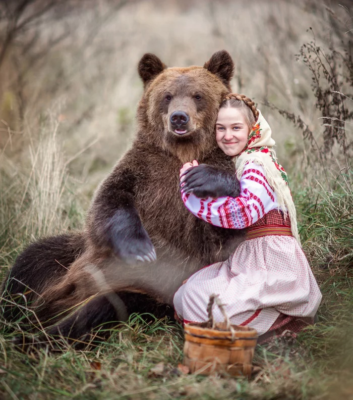 November 7th is Bear Hug Day. - Holidays, The Bears, Hugs