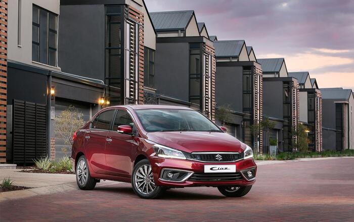 В РФ начались продажи конкурента Hyundai Solaris от Suzuki