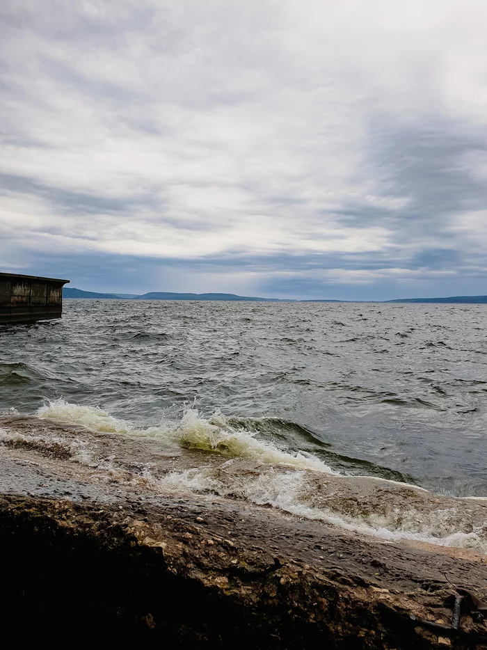 Monday evening. Volga - My, Evening, Wave, Autumn, Mobile photography, Volga river