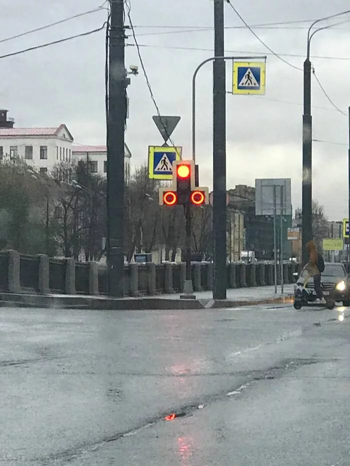 Traffic light - Traffic lights, Saint Petersburg, It seemed, The photo