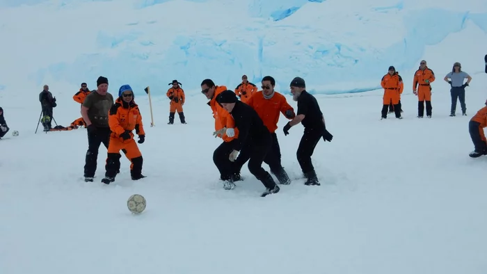 Antarctic football. Start of the 68th Russian Antarctic Expedition and a new airfield in honor of the St. Petersburg Zenith - news, Russia, Antarctica, Football, Aerodrome, Longpost