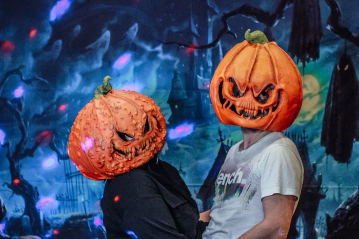 Pumpkin masks for Halloween - My, Papier mache, Halloween pumpkin, Mask, Masquerade, With your own hands, Toilet paper, Needlework with process, Fearfully, Creation, Longpost