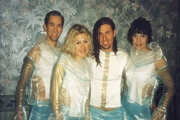 Interesting photos of the 90s (part 74) - 90th, Childhood of the 90s, Nostalgia, The photo, Epoch, A selection, Nazareth, Gaza Strip, Motorhead, Alsou, Natalia Krachkovskaya, Georgy Vitsin, Valdis Pels, Murat Nasyrov, Eva Polna, 2000s, Lada Dance, Thomas Anders, Longpost