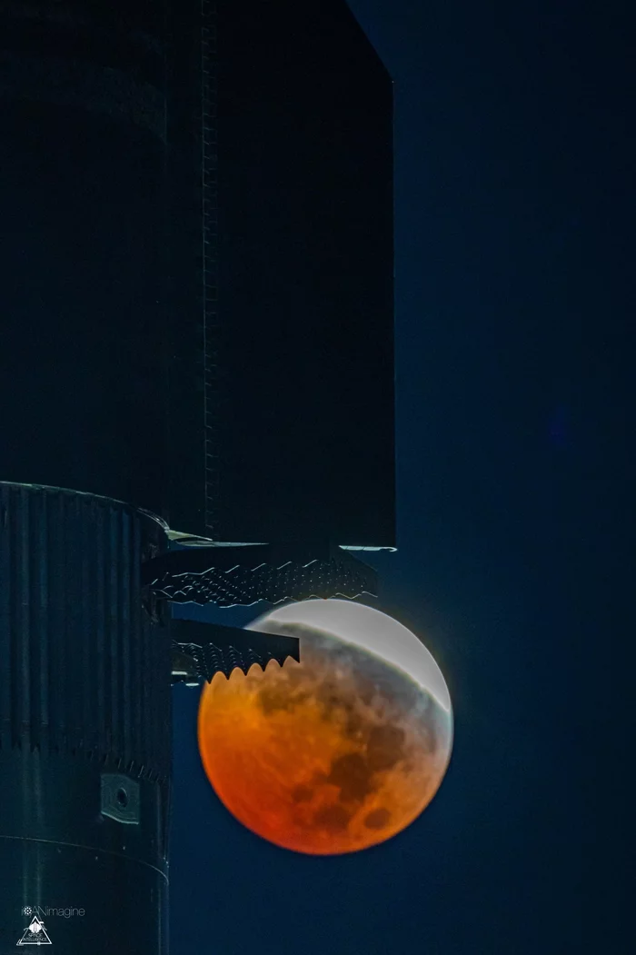 Lunar eclipse from Starbase - Spacex, Starbase, Elon Musk, Moon eclipse, Starship