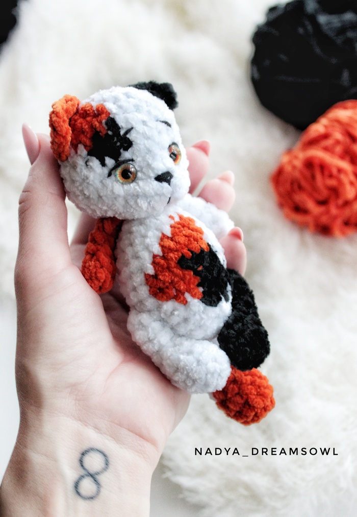 Велюровая кошечка