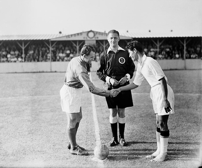 Какой запрет ввела ФИФА, увидев игру индийцев на Олимпиаде-1948?