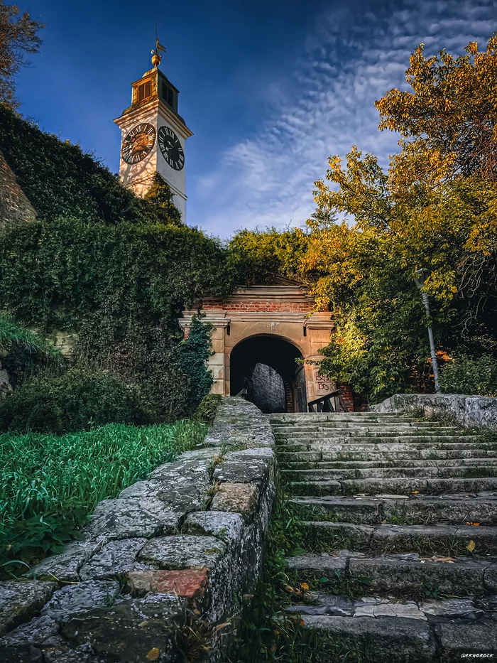 Clock tower of the Petrovaradin fortress - My, Tower, Clock, Fortress, Lock, Stairs, Story, Town, Novi Sad, Serbia, The photo, Mobile photography, Longpost