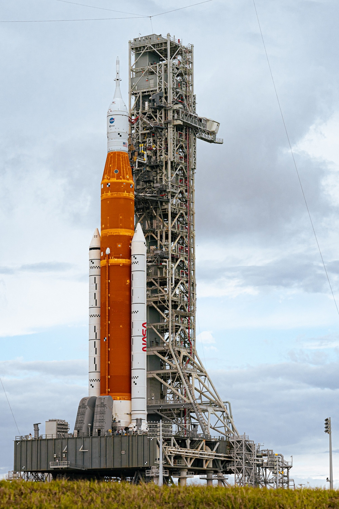     SLS   Orion      Artemis I , NASA,  ,  ( ), , , YouTube, 