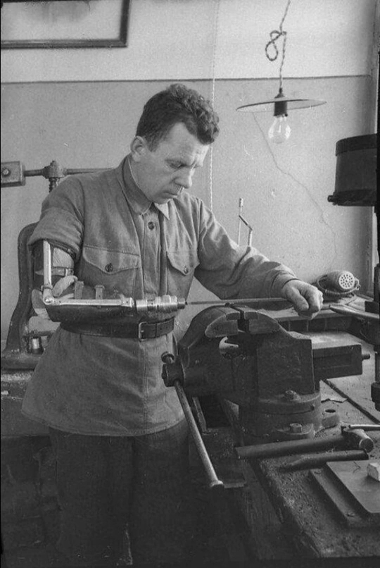 War invalid at work, USSR, 1940 - the USSR, The photo, Black and white photo, Old photo, Disabled person