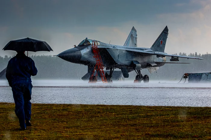 A picture about aviation romance - My, The photo, MiG-31, Rain, Summer, Aviation, Airplane, Flight