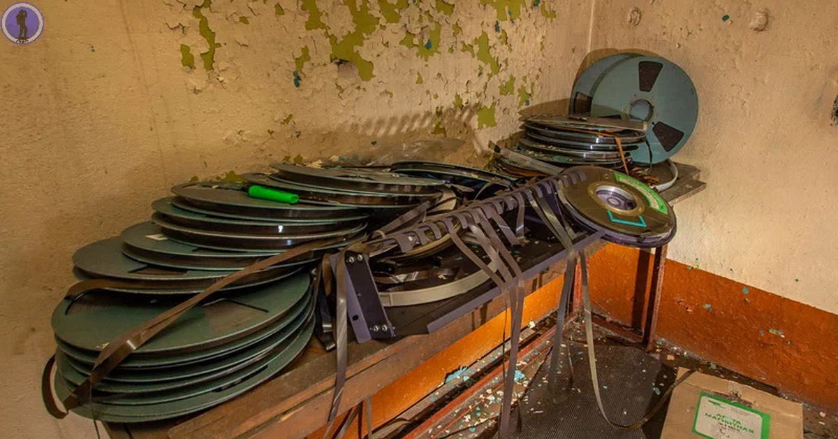 Платформа 69-й км. Железнодорожная станция платформа 69 километр. Заброшенный бункер новосибирск. Пункт 69. Пункт 69.