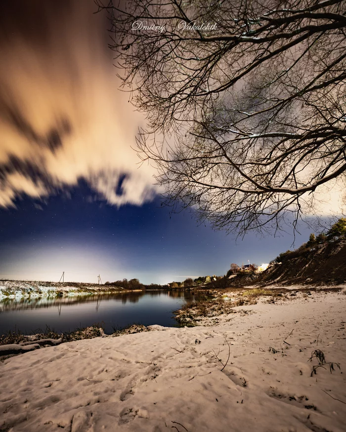 Late autumn, Moscow region - My, Landscape, The photo, Moscow, Moscow River, River, Night, Goodnight, Moscow region, Sky, Starry sky, Clouds, Tree, Autumn, Snow, First snow, Nature